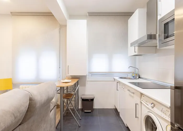 Hall V By Aston * بلباو